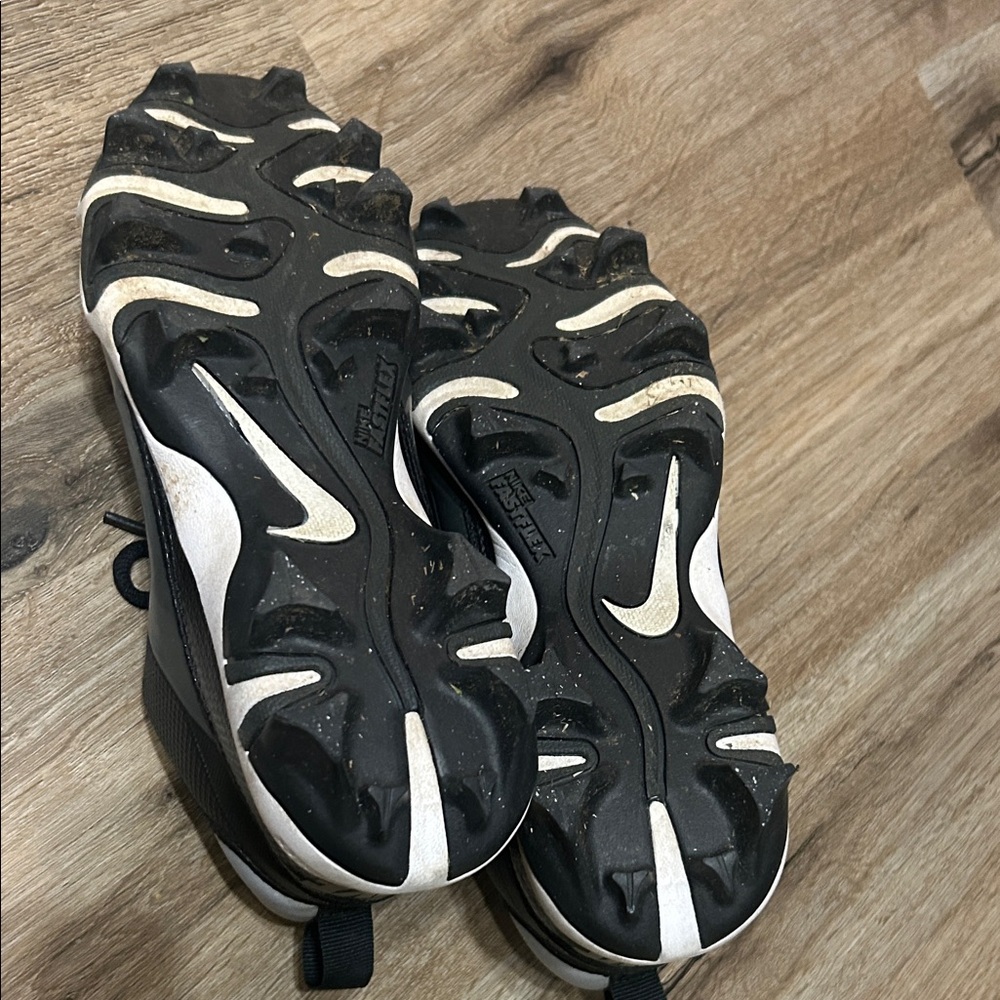 Nike Alpha Youth Football Cleats, 6Y - Picture 7 of 7